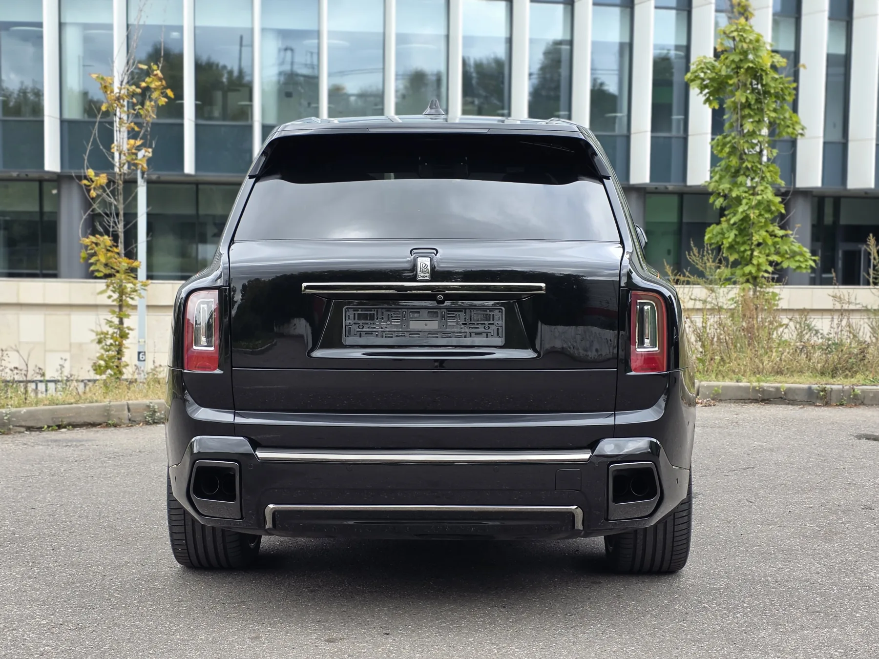 Аренда Rolls-Royce Cullinan в Москве — фото 4