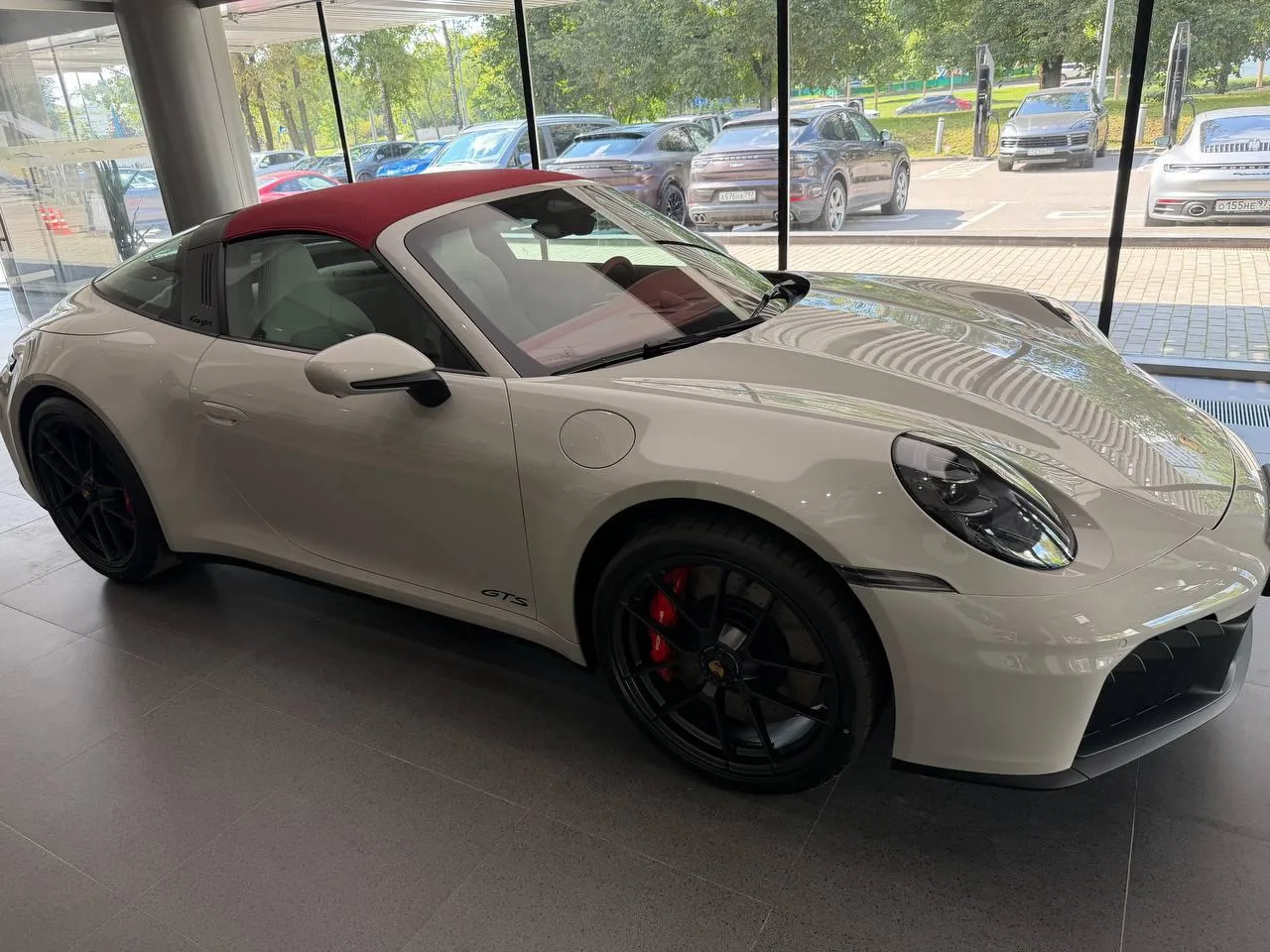 Porsche 911 Carrera 4 GTS — фото 2