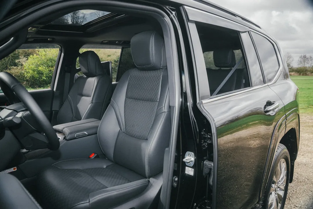Toyota Land Cruiser 300 — фото 10