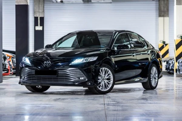 Toyota Camry — фото 4