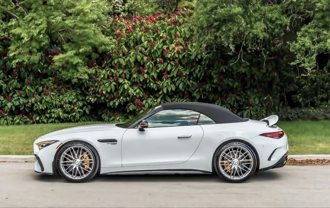 Аренда Mercedes-AMG SL 63 в Москве — фото 4