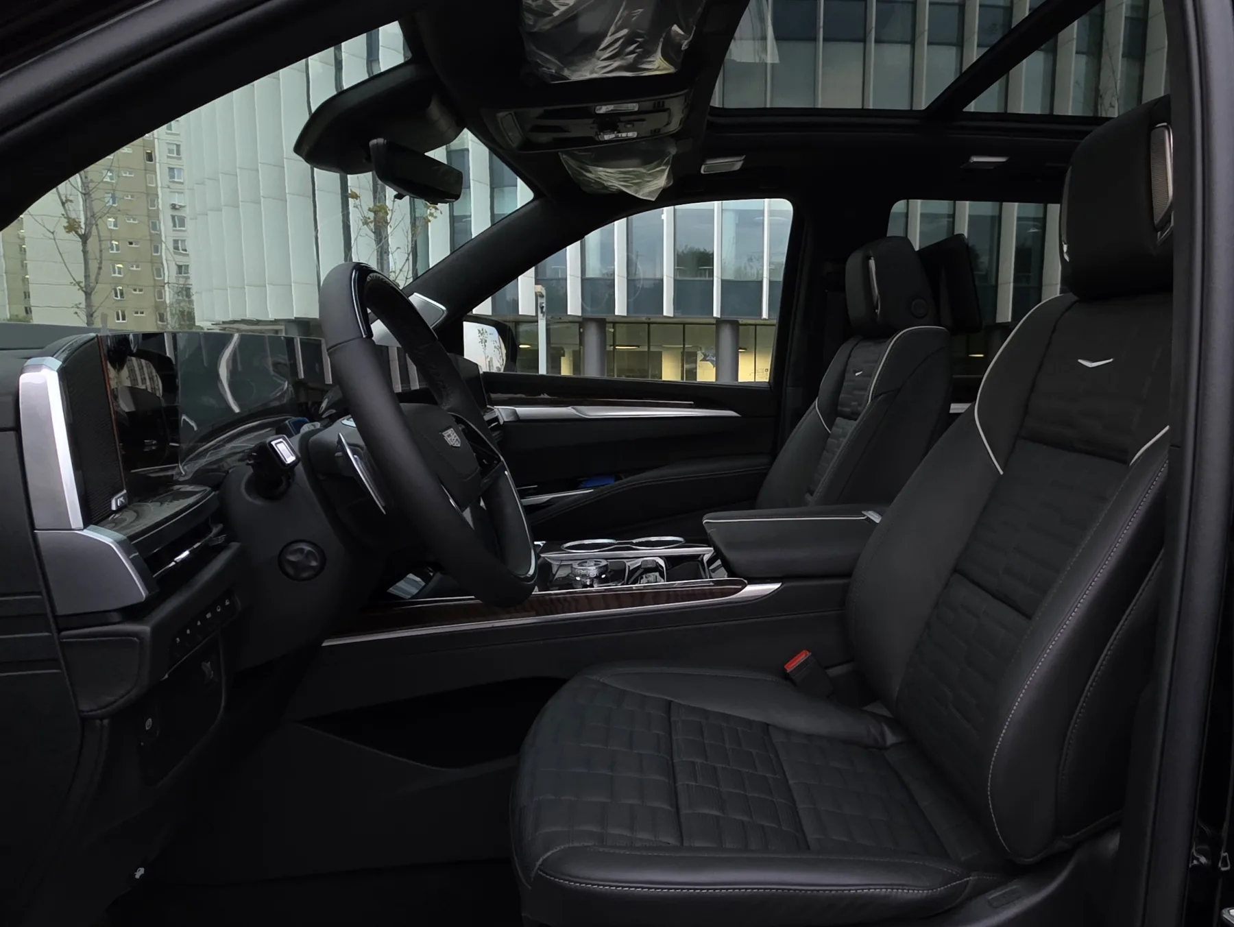 Аренда Cadillac Escalade в Москве — фото 11