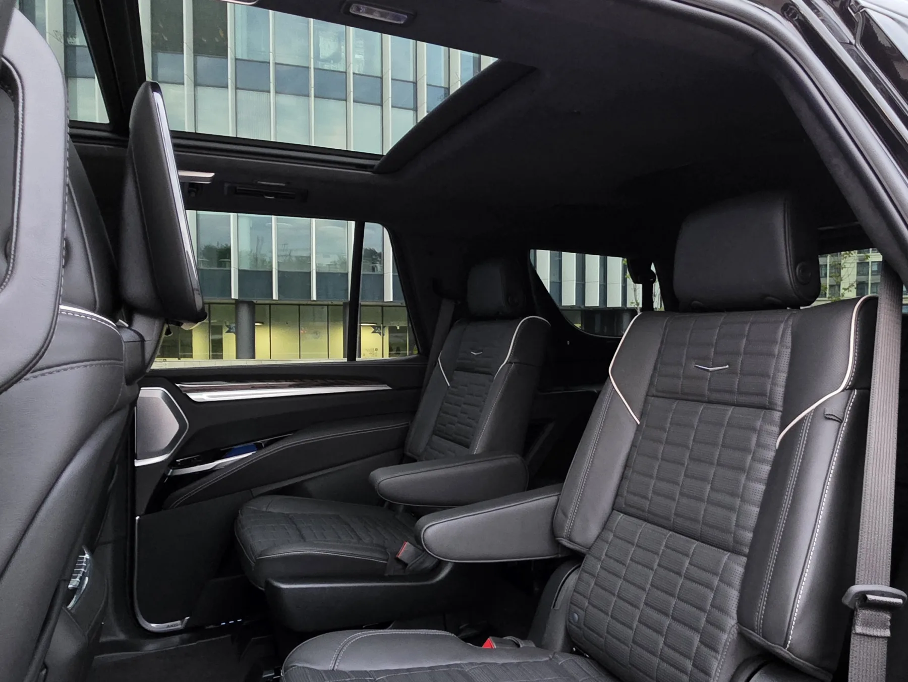 Аренда Cadillac Escalade в Москве — фото 12