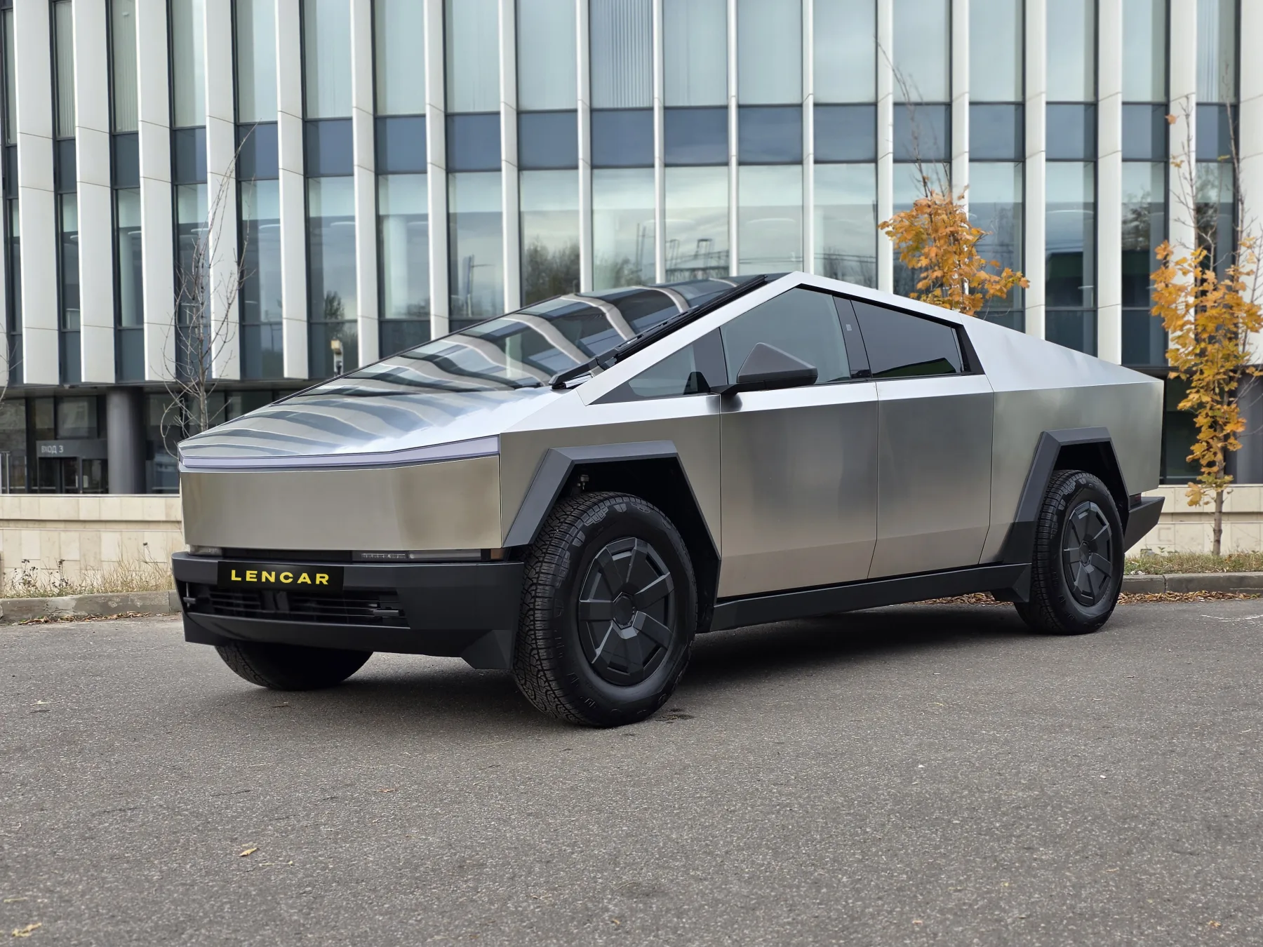 Аренда Tesla Cybertruck в Москве